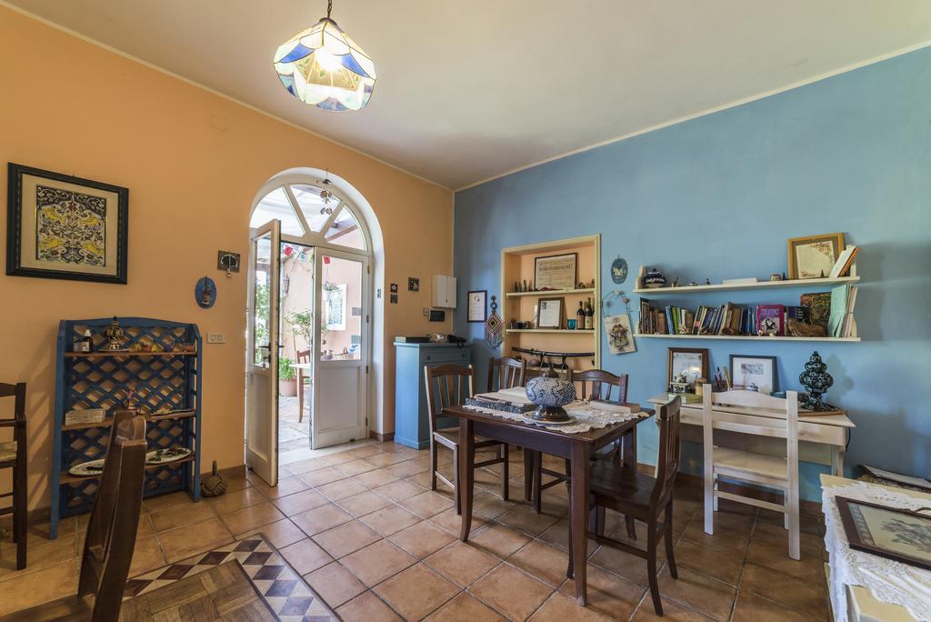 Country House Araba Phoenix カステッラバーテ エクステリア 写真
