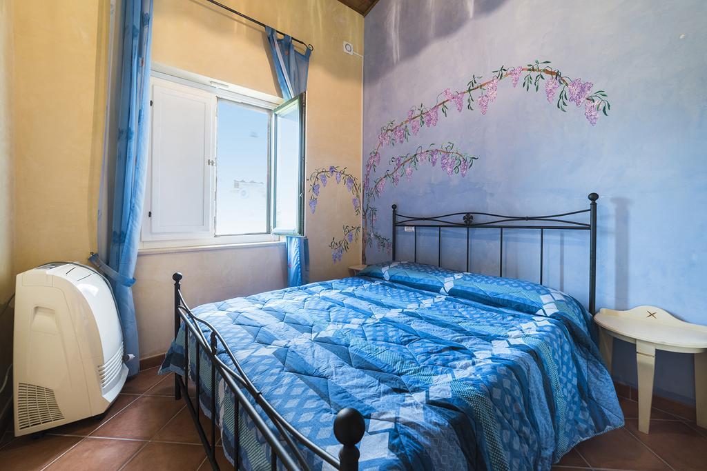 Country House Araba Phoenix カステッラバーテ エクステリア 写真